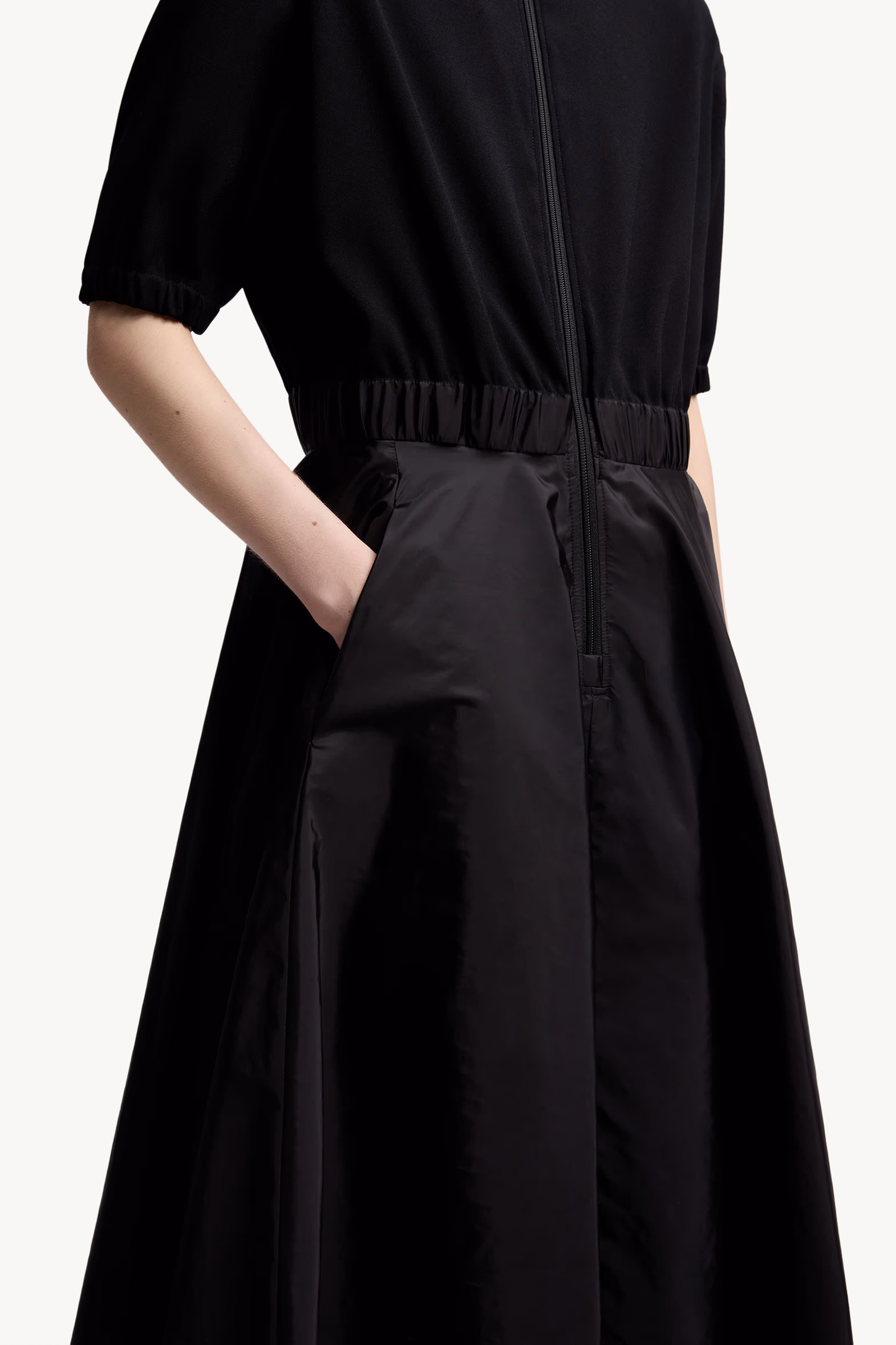 Robe midi en satin Femmes Noir Moncler 6